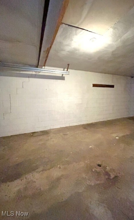 Building Photo - 401 Dresden Ave