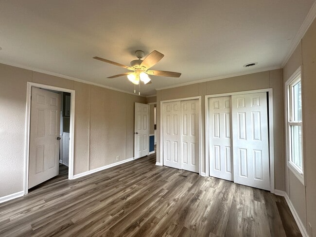 Building Photo - 4625 Canary Way