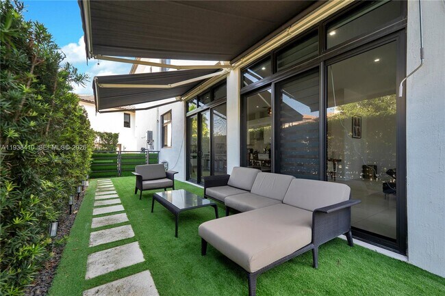 Building Photo - 8279 NW 43rd St