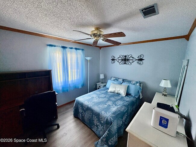 Building Photo - 585 Crystal Mist Rd NW