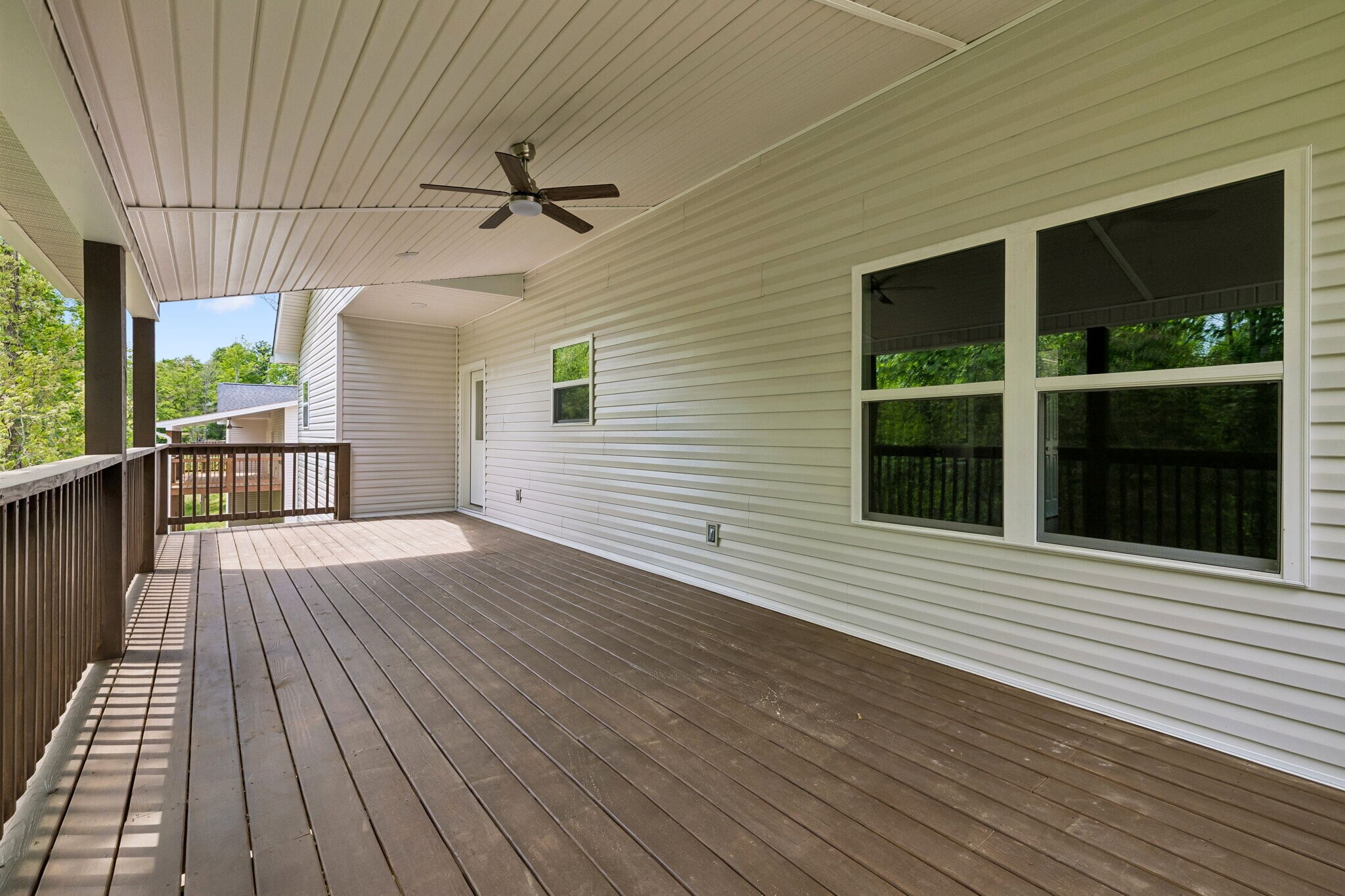 Building Photo - 551 Skyview Dr