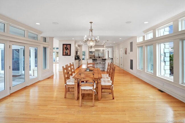 Building Photo - 605 Dune Rd