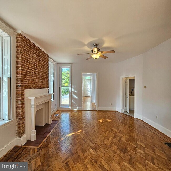 Building Photo - 1829 Eutaw Pl