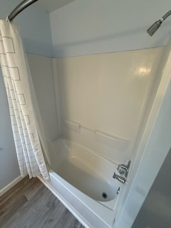 Building Photo - Hard to find Cozy 2BR Rambler!