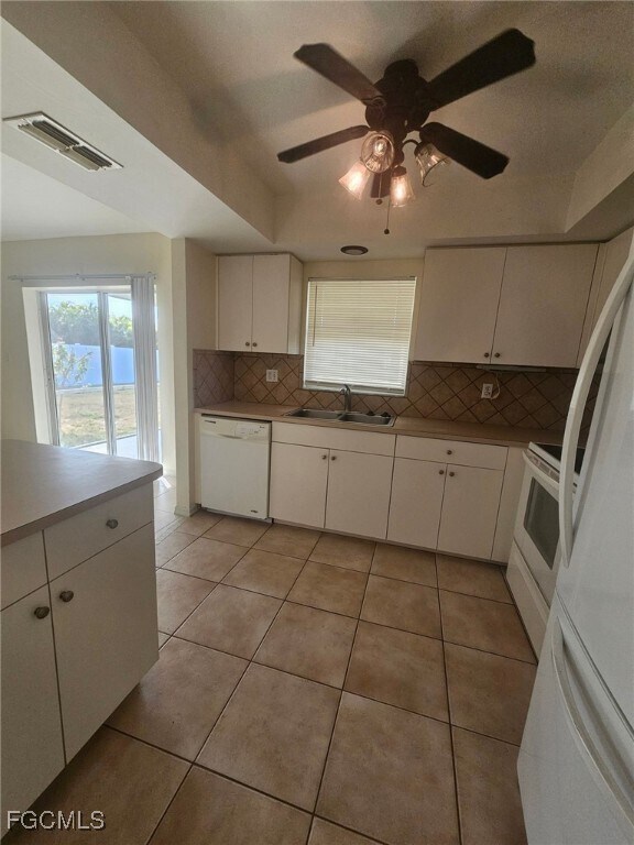 Building Photo - 3514 SE Santa Barbara Pl