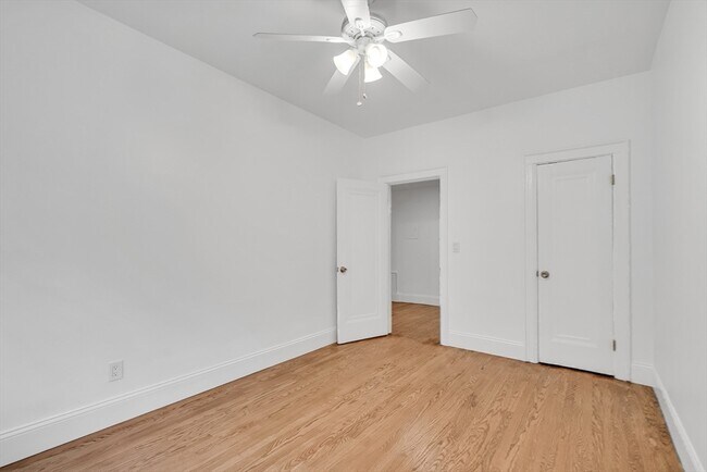Building Photo - 137 Englewood Ave