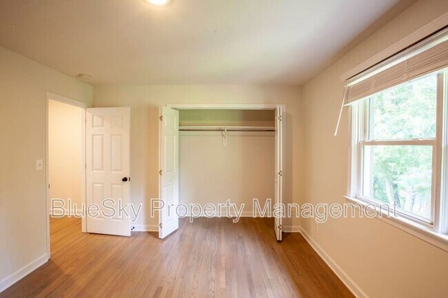 Building Photo - 247 Stribling Ave
