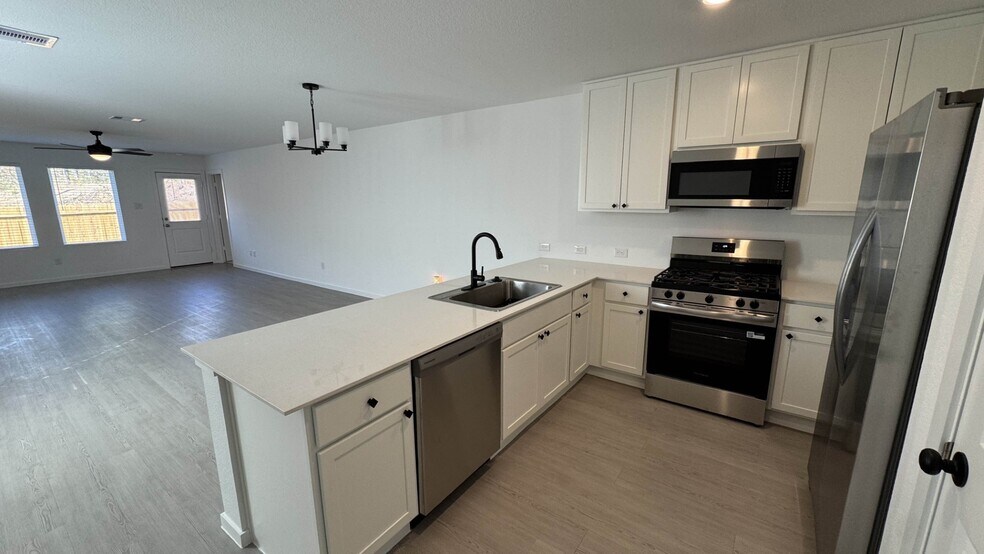 Building Photo - 14881 N Ascot Bnd Cir