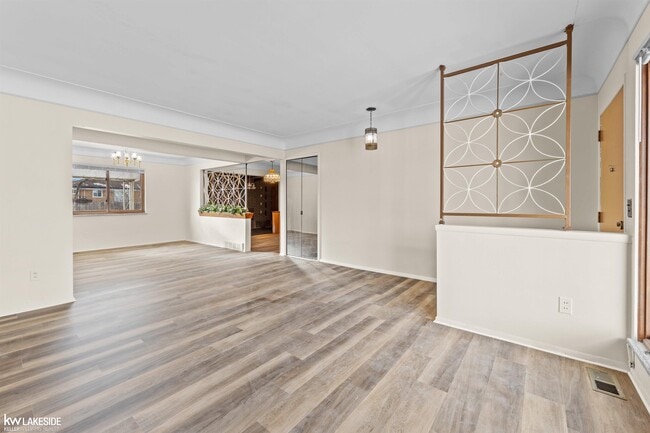 Building Photo - 11050 Irene Ave