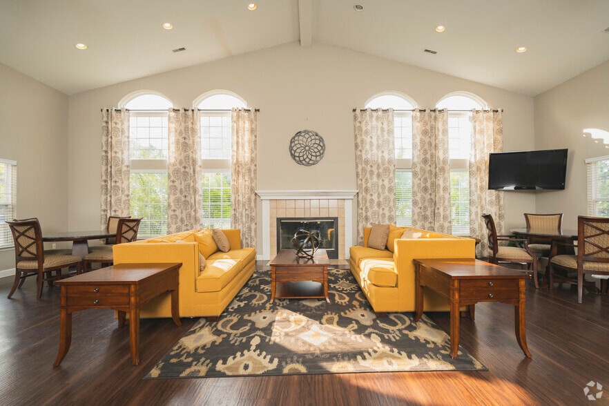 Primary Photo - Reserve at Dawson's Creek