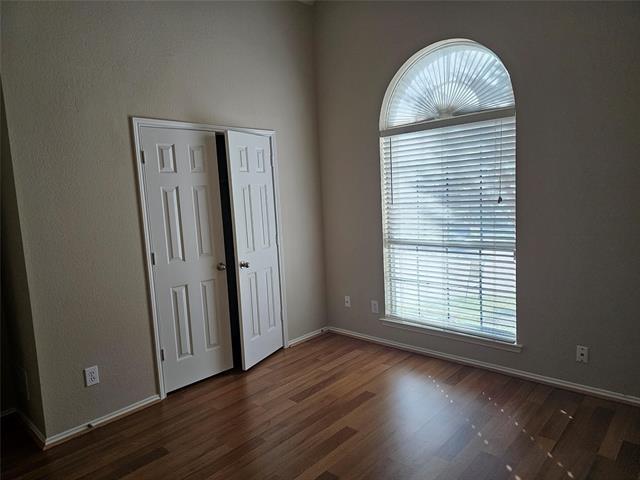 Building Photo - 8400 Hickory St