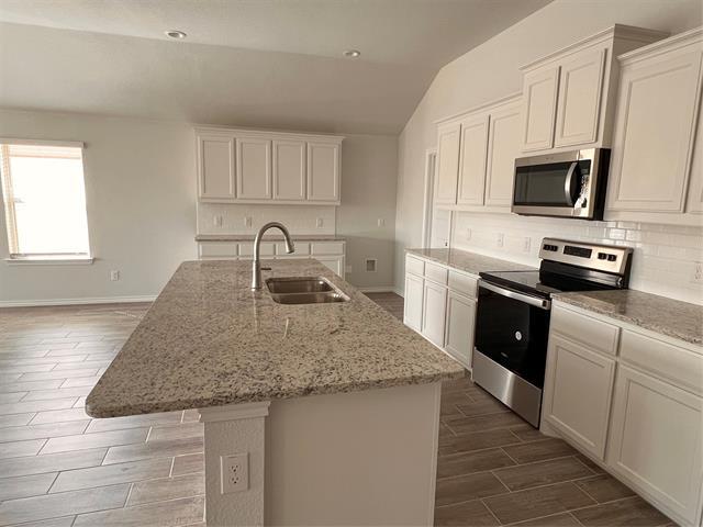Building Photo - 5744 Brookville Dr