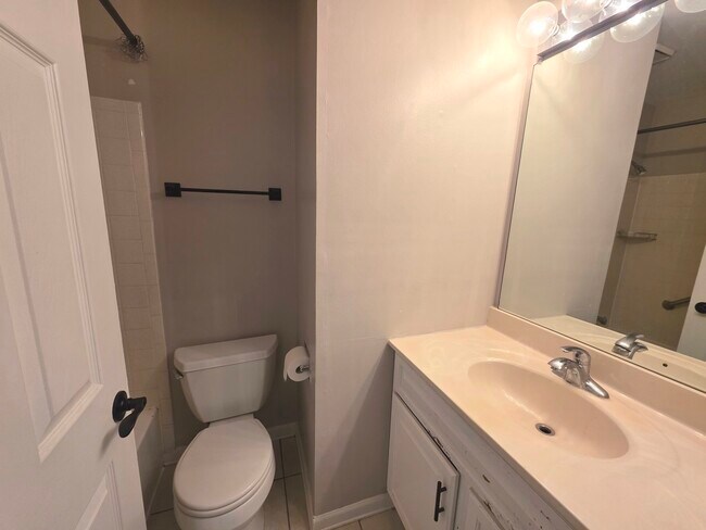 Building Photo - 953 Brunswick Cir