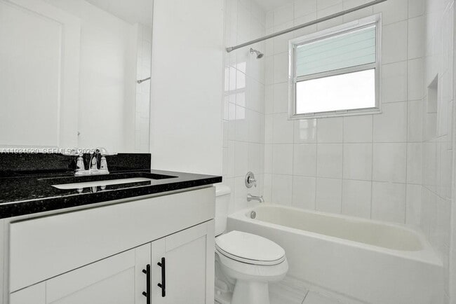 Building Photo - 19594 Broad Shore Walk