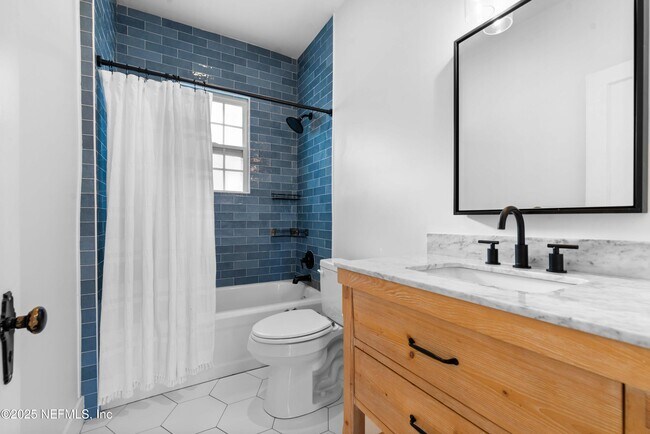 Building Photo - 4313 Lexington Ave