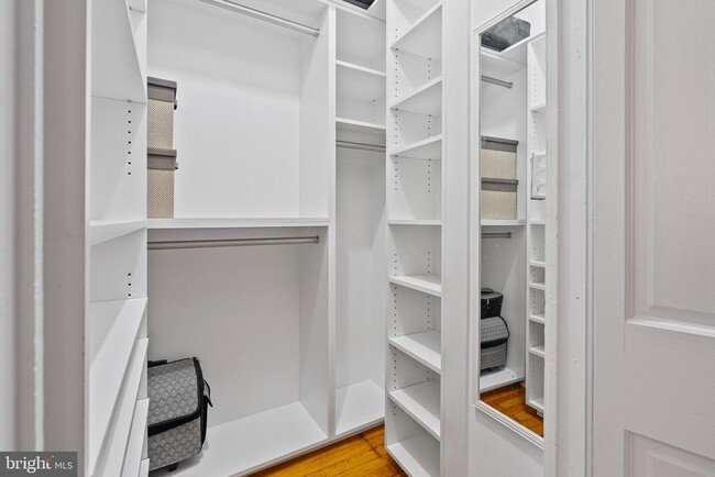 Building Photo - 1526 17th St NW