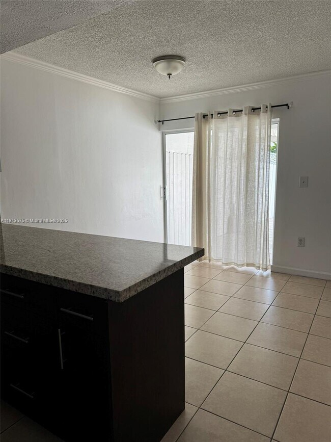 Building Photo - 2091 W 54th Terrace