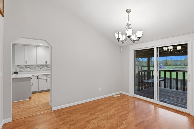 Building Photo - Greenway Park Neighborhood