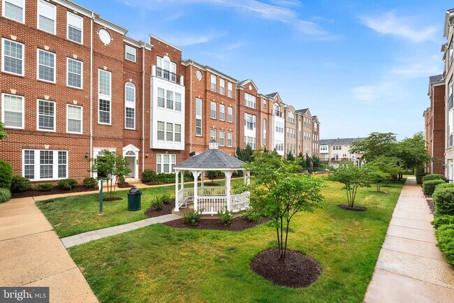 Building Photo - 42788 Lauder Terrace