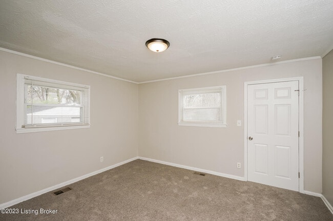 Building Photo - 315 N 36th St