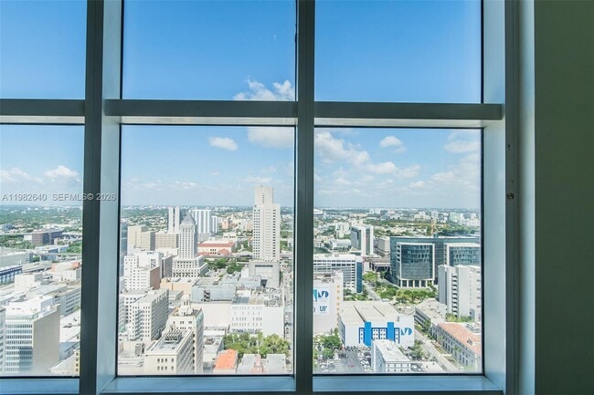 Building Photo - 133 NE 2nd Ave