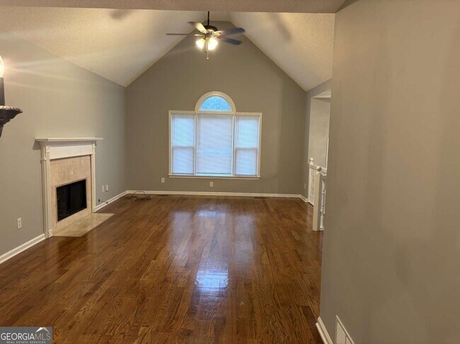 Building Photo - 5045 Bayberry Ct