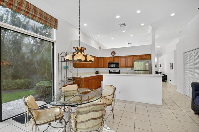 Building Photo - 4553 Barclay Fair Way