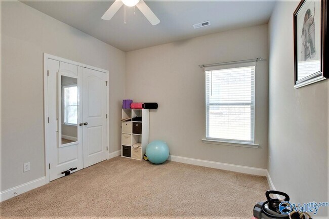 Building Photo - 155 Grey Fawn Trail