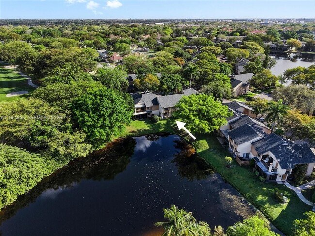 Building Photo - 181 Wimbledon Lakes Dr