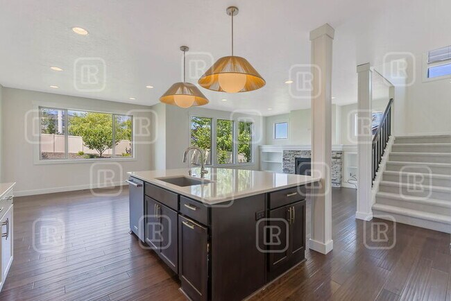 Building Photo - 17823 E Daystar Rd