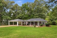 Building Photo - 2115 Byron Paul Ln