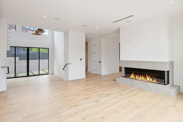 Building Photo - 1030 Centinela Ave