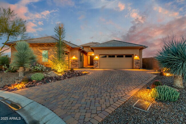 Building Photo - 6251 E Bramble Berry Ln