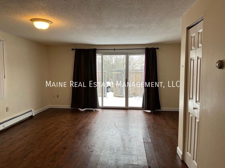 Building Photo - 307 Garland St