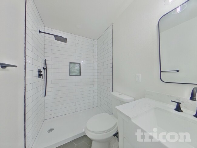 Building Photo - 1141 Cardinal Ave