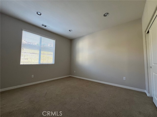 Building Photo - 789 E Sierra Madre Ave
