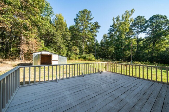 Building Photo - Your Perfect Pell City Retreat – Stylish, Spacious & Ready to Call Home!