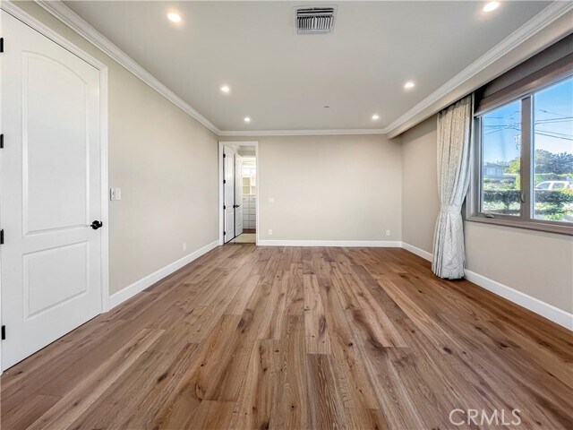 Building Photo - 2 Stallion Rd