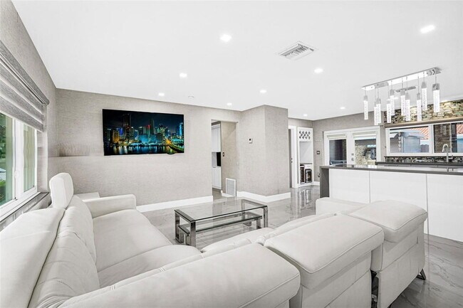 Building Photo - Southwest 133rd Court, Miami, FL 33175 - 3 BR 2.5 BA single-family home