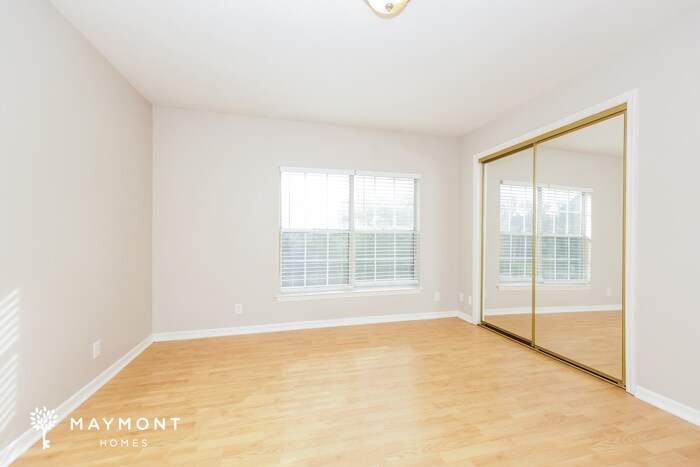 Building Photo - 4913 Alexis Dr