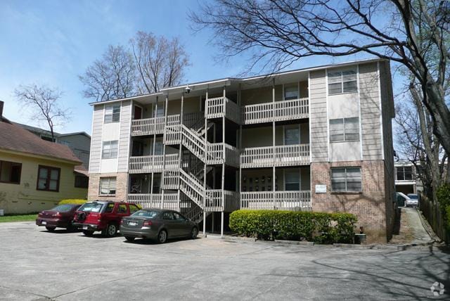 Highland Forest Park - Strata