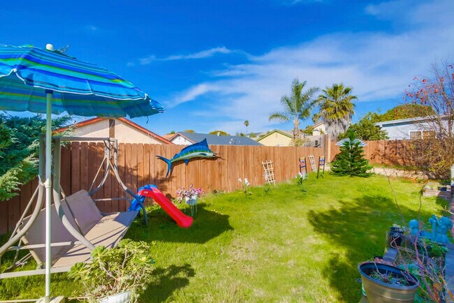 Building Photo - 6434 Bullock Dr