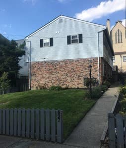 Building Photo - 627 Taylor Ave