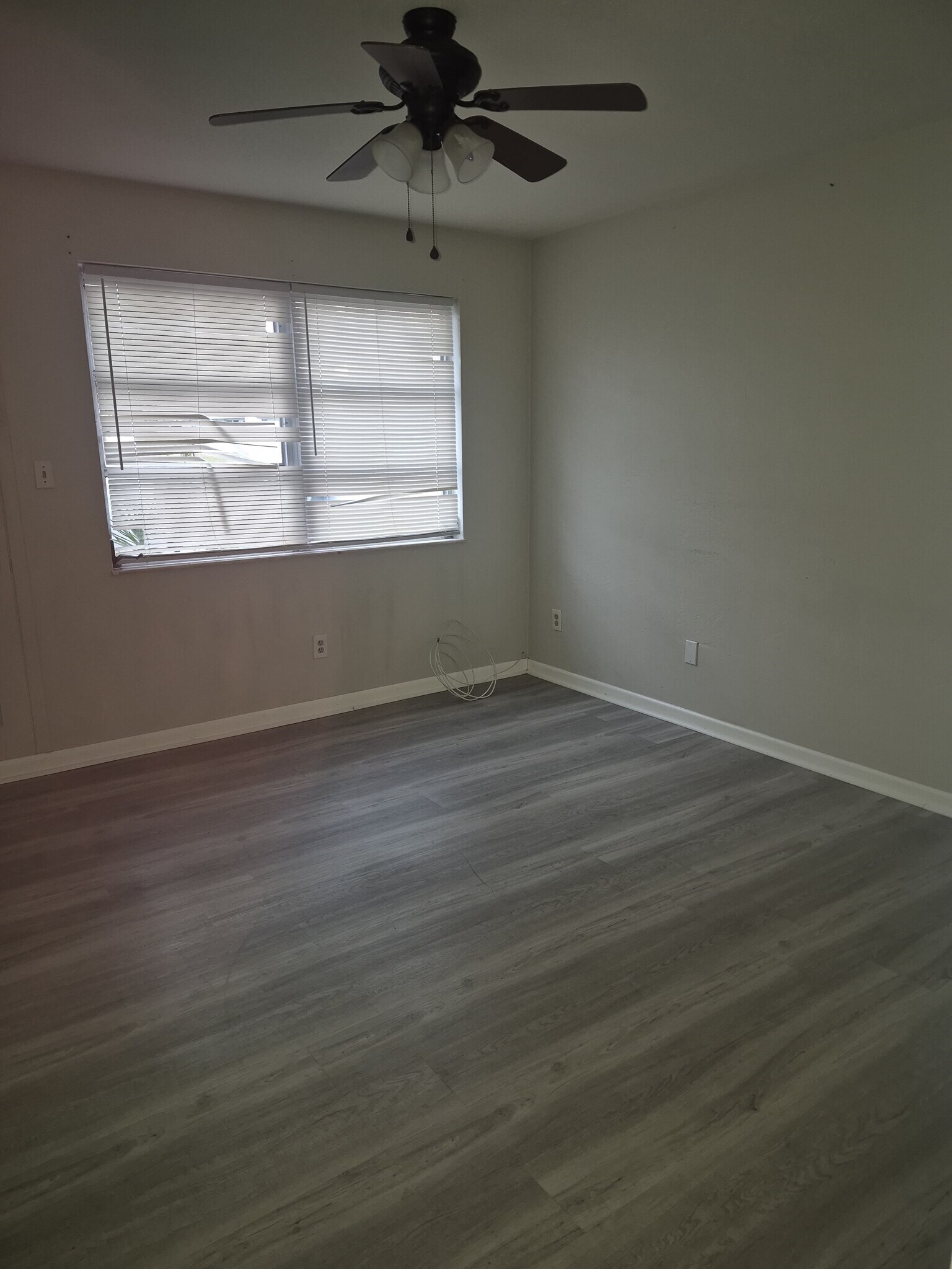 Building Photo - 2426 Tulane Ave