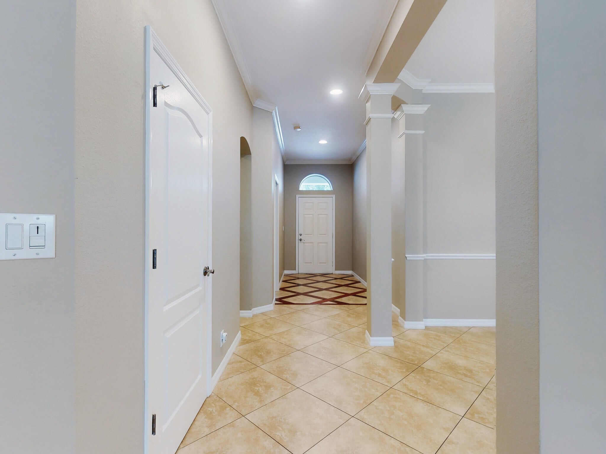 Building Photo - 610 Victoria Hills Dr