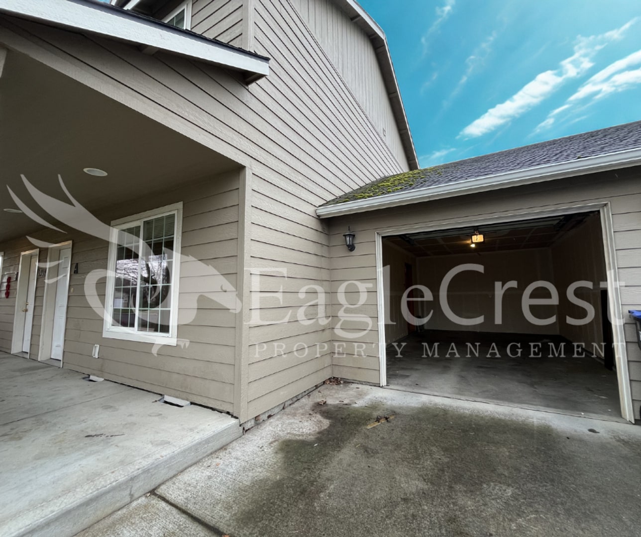 Building Photo - 1914SUNSET