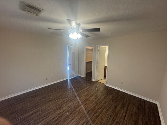 Building Photo - 21835 Mossy Field Ln