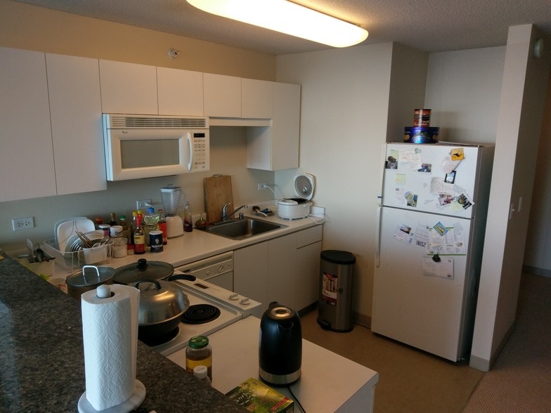 Building Photo - 2 E Erie St