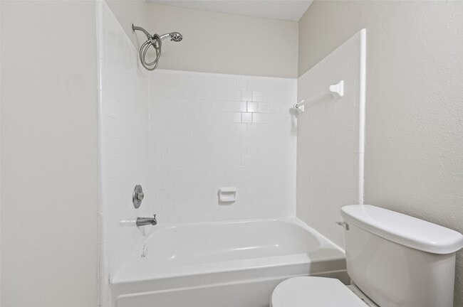 Building Photo - 10419 Appleridge Dr