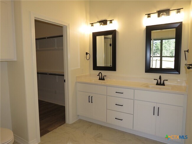 Building Photo - 3225 Tortuga Ct